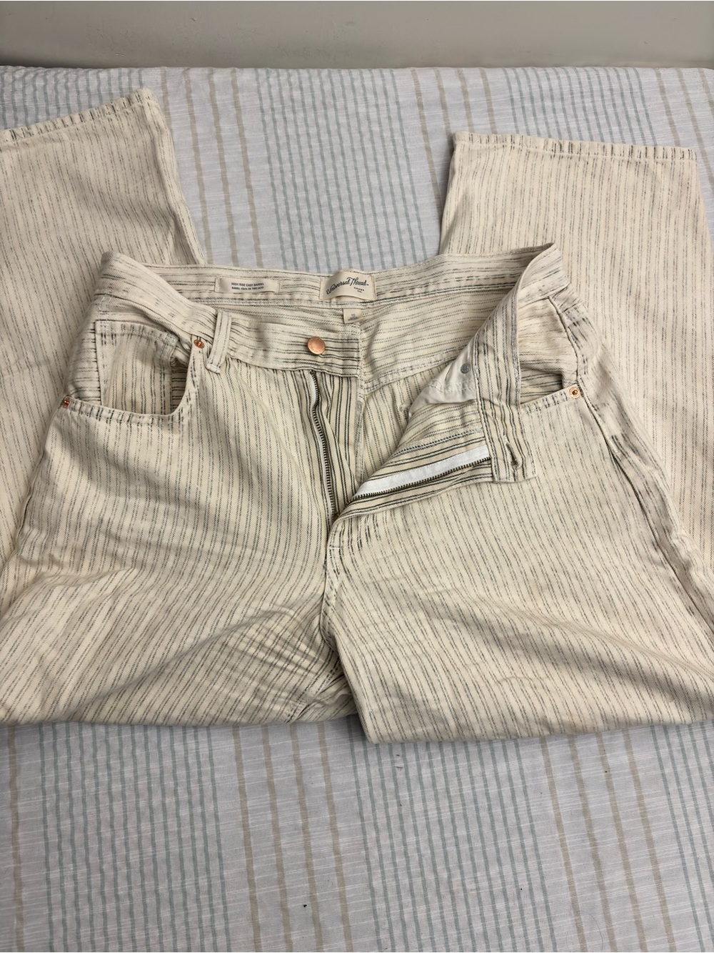 Universal Thread Cream Pinstripe Capri Pants